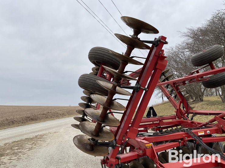case-ih-3950-image-16