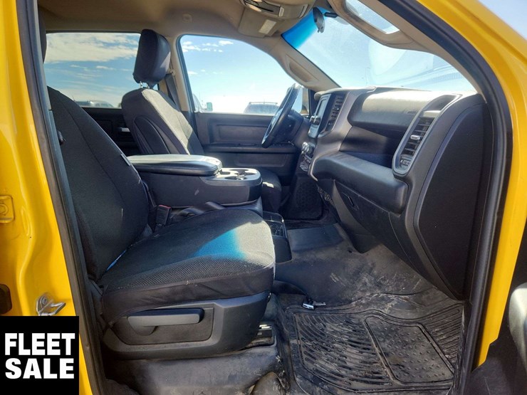 2019-dodge-2500-image-17