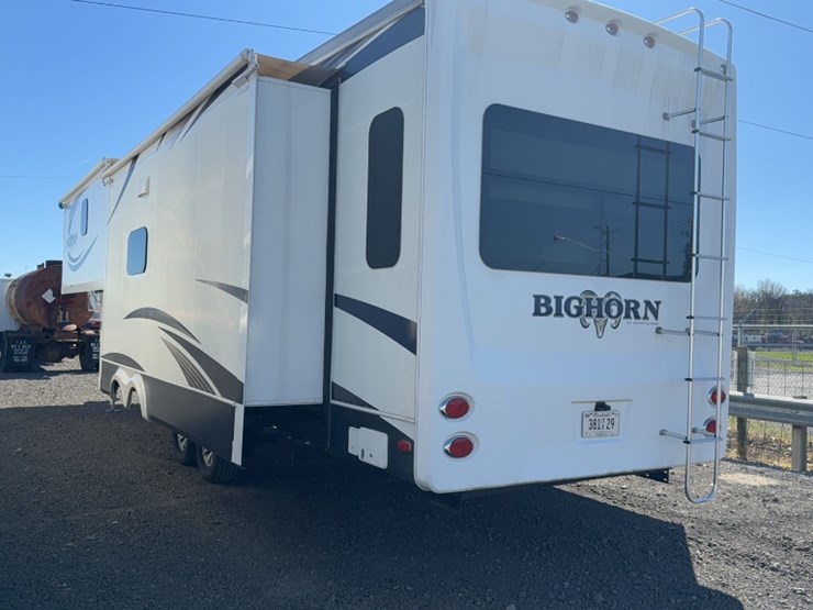 #3003-•-2014-big-horn-39'-5th-wheel-camper-image-13