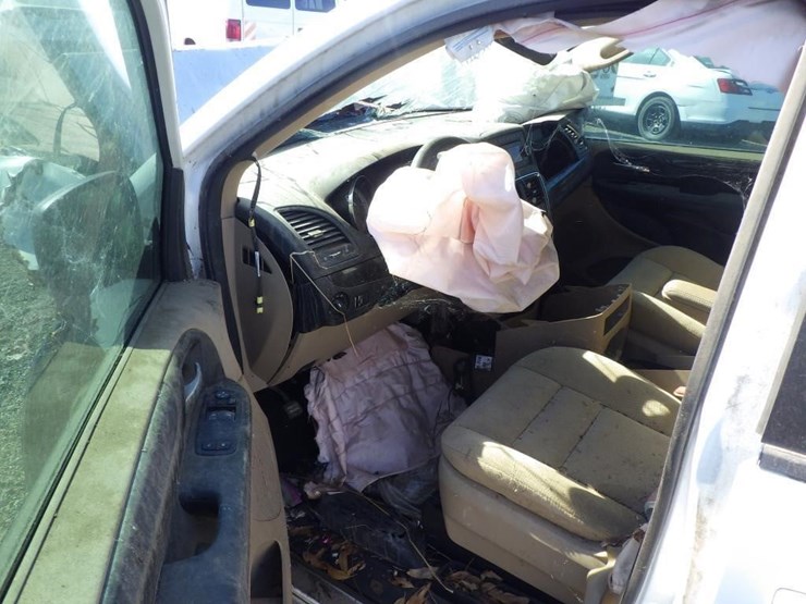 2015-dodge-grand-caravan-image-6