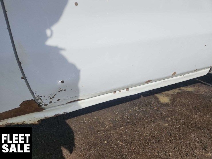 2015-chevrolet-silverado-3500hd-image-39