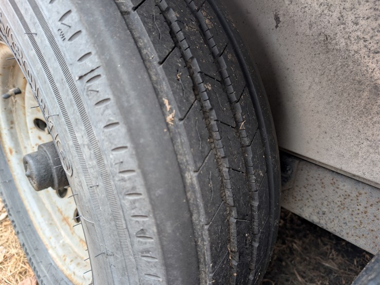 #282-•-2015-featherlite-29'-aluminum-gooseneck-horse-trailer-(wi-title)-(ridgeland,-wi)-image-5