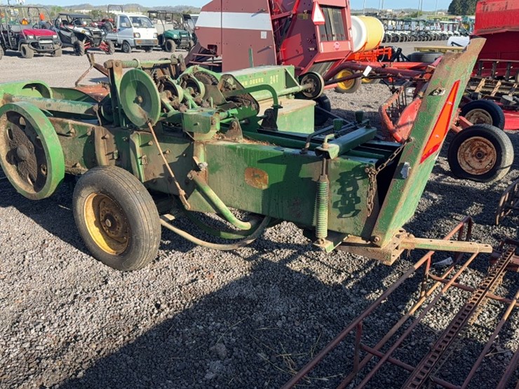 john-deere-24t-image-6