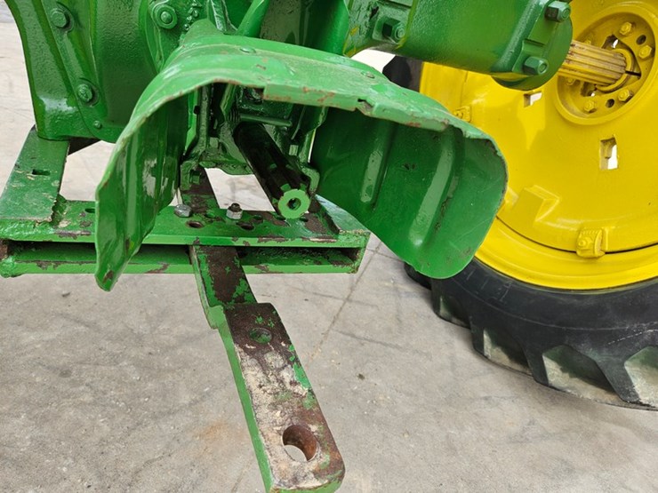 1950-john-deere-model-a-image-19