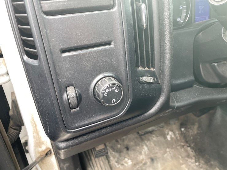 #2502-•-2014-gmc-sierra-pickup-truck-(has-mn-title)-(columbia-heights,-mn)-image-36