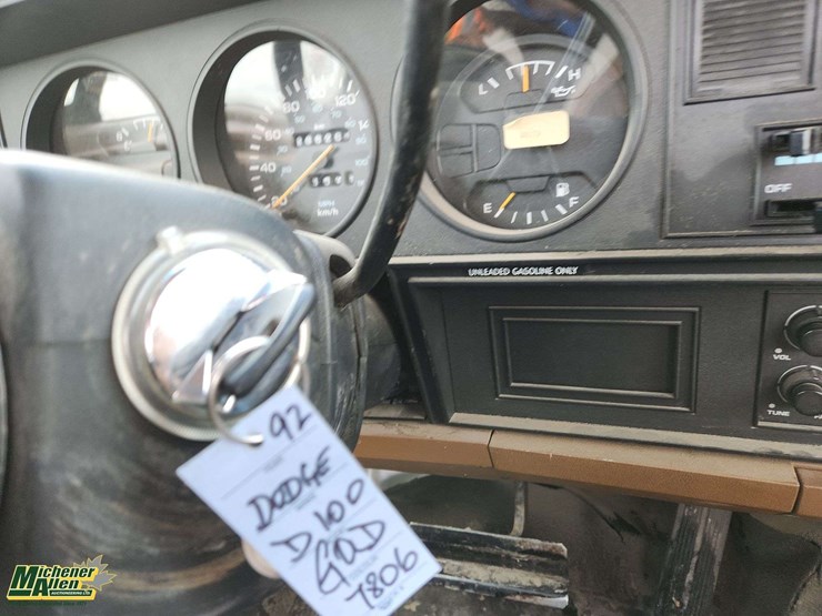 1992-dodge-150-image-22