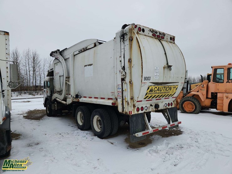 2019-peterbilt-520-image-2