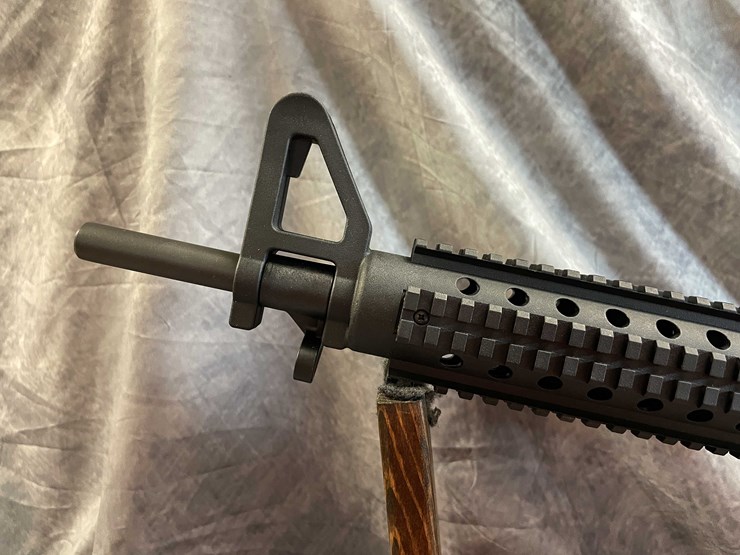 #10069-•-mossberg-715t,-22-lr-semi-auto-rifle,-sn:-elg3434270-image-13