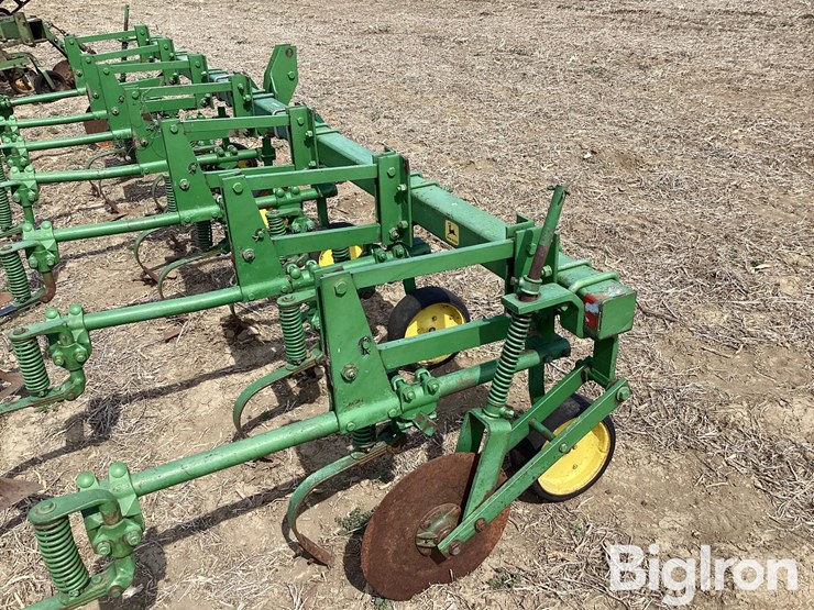 john-deere-6-image-14