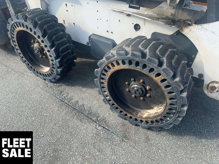 2012-bobcat-s250-image-9