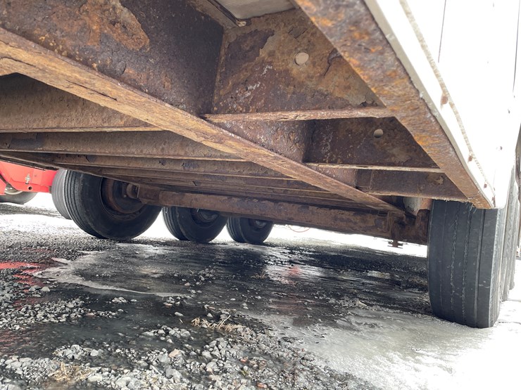 #280-•-2015-united-uxgn-8.536tr80-(3)-axle-enclosed-trailer-(has-wi.-title)-(mason,-wi)-image-35