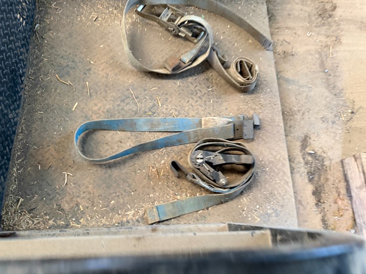 #43832-•-monroe-saf-t-palet-personel-basket---located-in-front-portion-of-main-shop-image-5