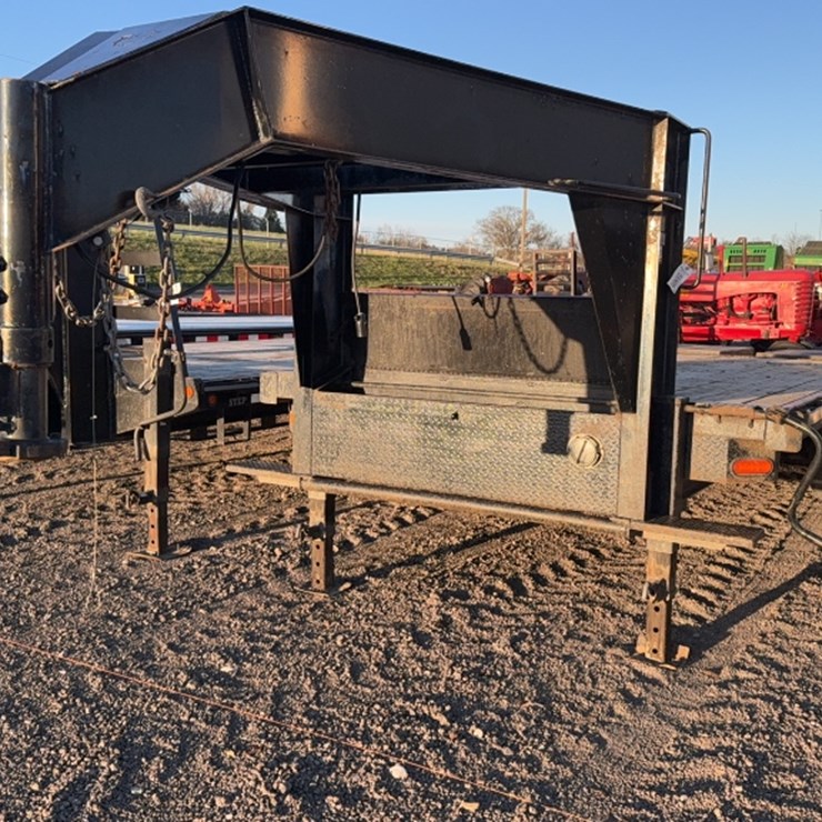 #3009 • 2017 GATORMADE 21' GOOSENECK TRAILER