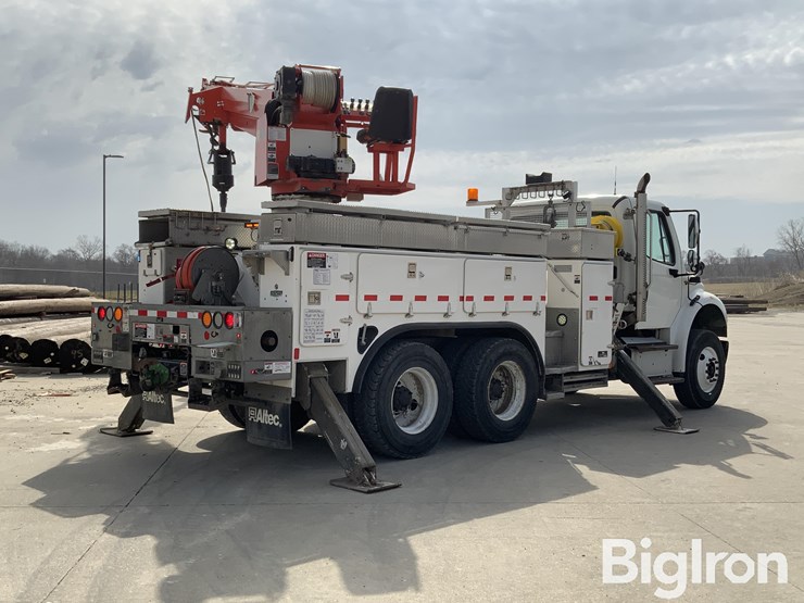 2014-freightliner-m2-106-image-5