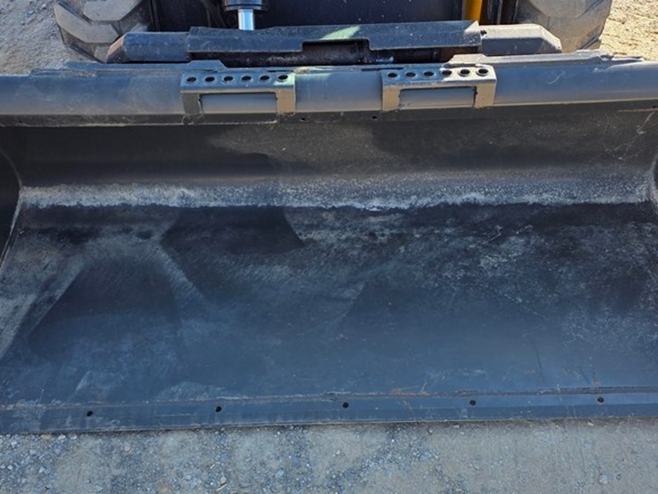 2024-jcb-215-image-34