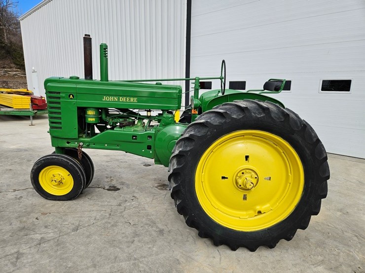 1950-john-deere-model-a-image-2