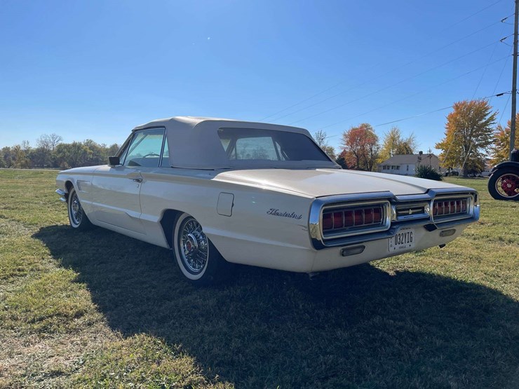 1965-ford-thunderbird-image-4