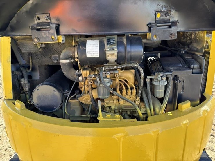 komatsu-pc28uu-2-image-34