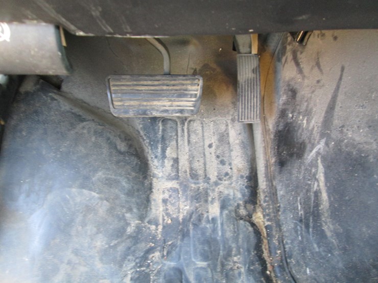 2012-chevrolet-express-g1500-image-32