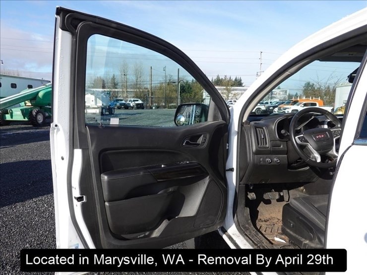 2016-gmc-canyon-image-3