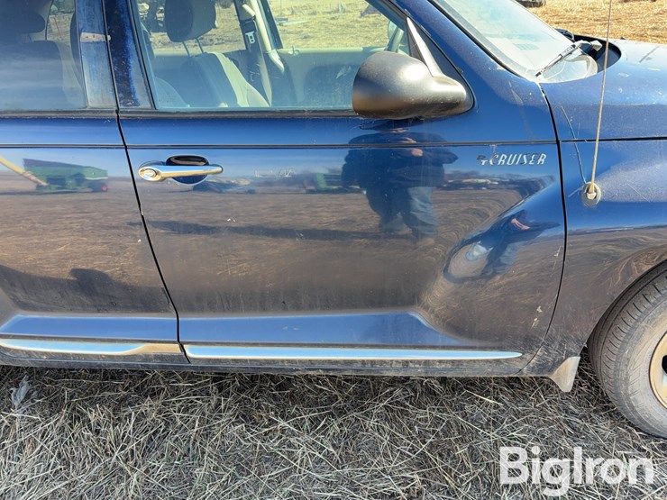 2004-chrysler-pt-cruiser-image-15