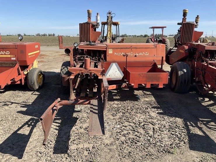 new-holland-500-image-5