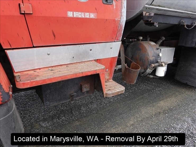 1991-ford-l9000-image-38