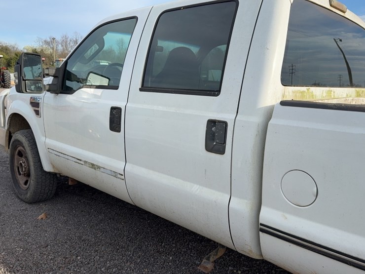 2008-ford-f350-image-16