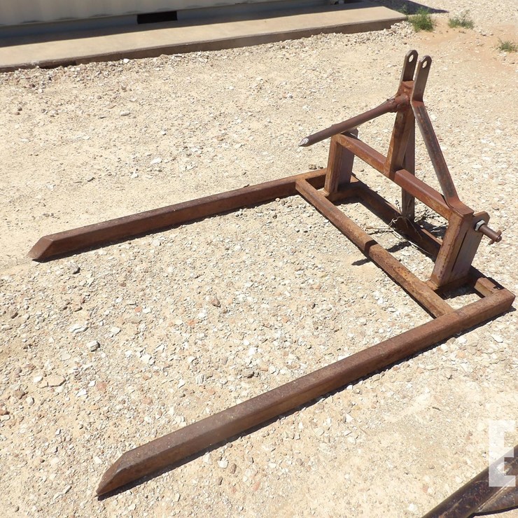 SHOP BUILT BALE FORK