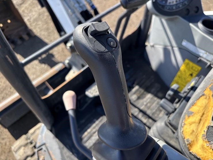 2020-bobcat-e26-image-27