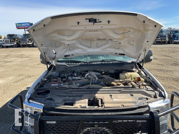 2021-ford-f350-xl-image-12