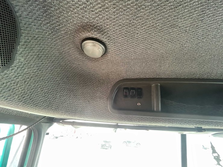 #236-•-2011-mack-semi-tractor-(title-in-delay)-(denmark,-wi)-image-43