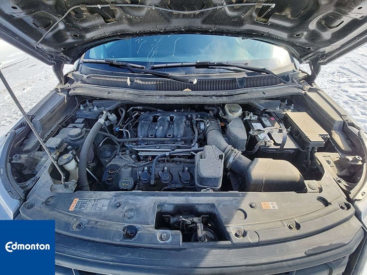 2018-ford-explorer-image-26