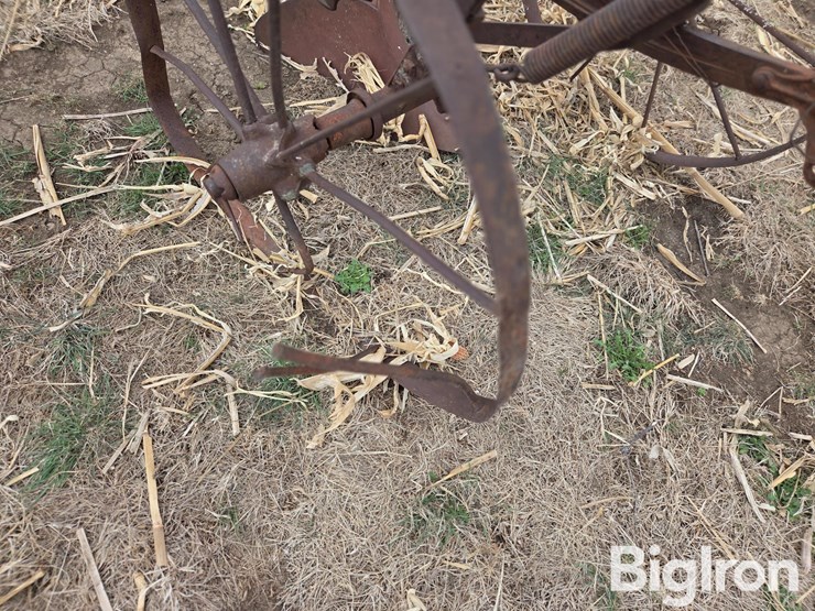 antique-farm-equipment-image-18