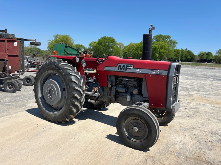 massey-ferguson-255-image-1