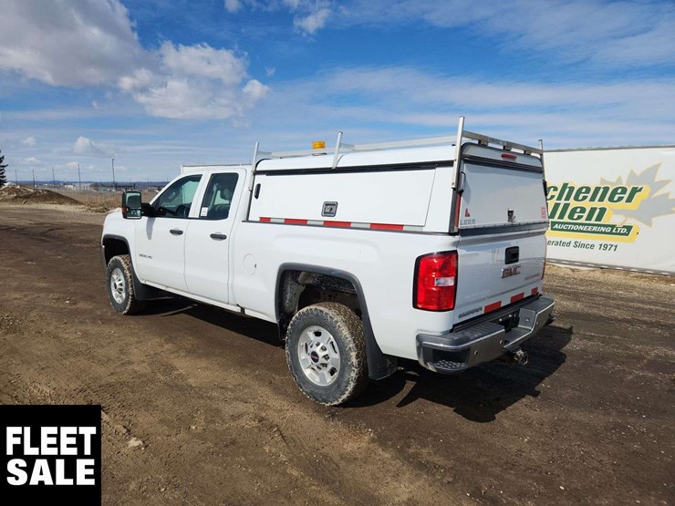 2018-gmc-sierra-2500hd-image-2