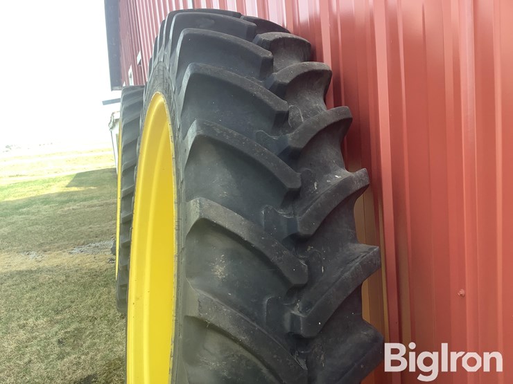 john-deere-340-image-12