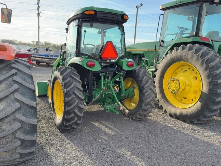 john-deere-4052r-image-13