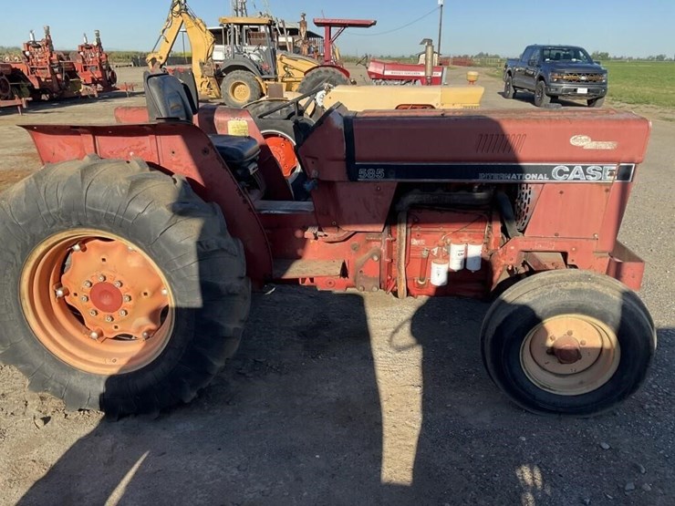 case-ih-585-image-18