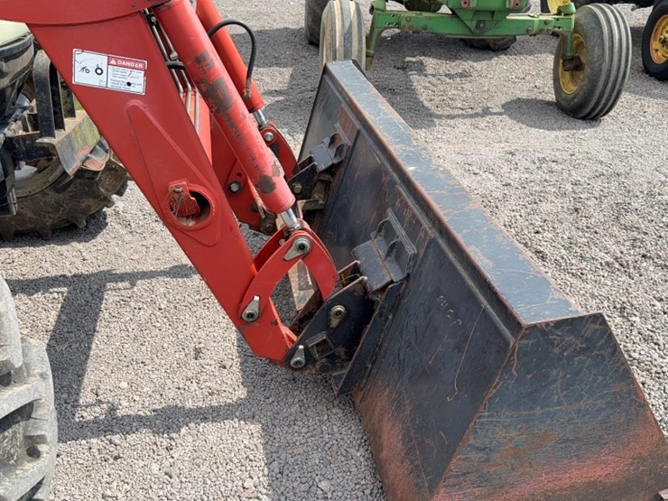 #3020-•-case-jx95-tractor-image-4