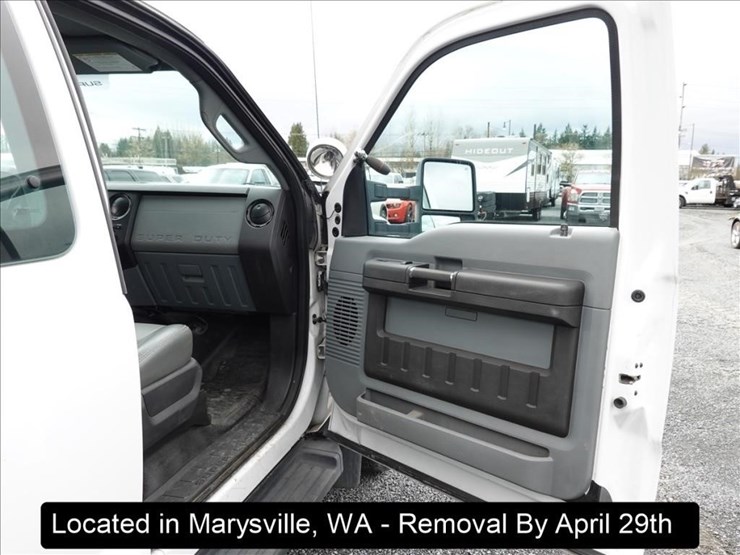 2011-ford-f550-image-17