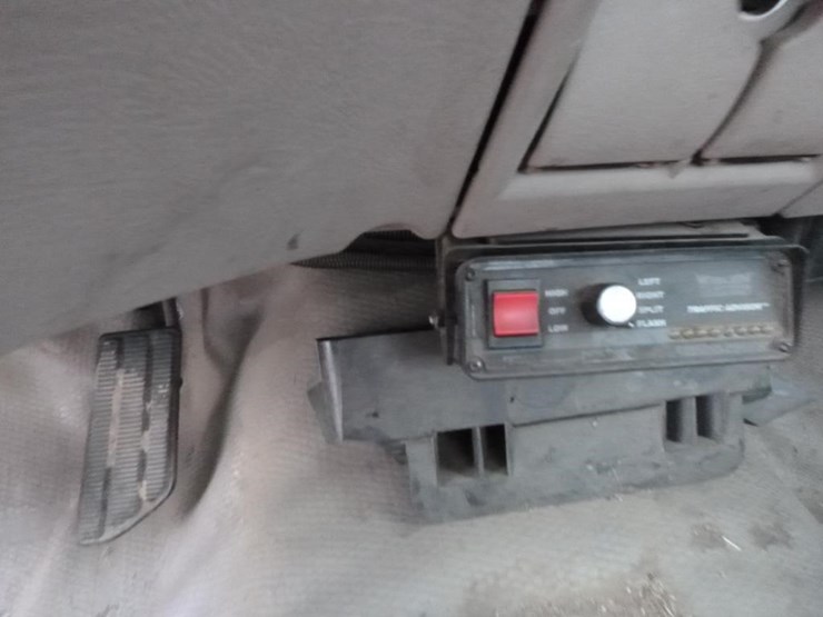 2000-chevrolet-2500-image-12