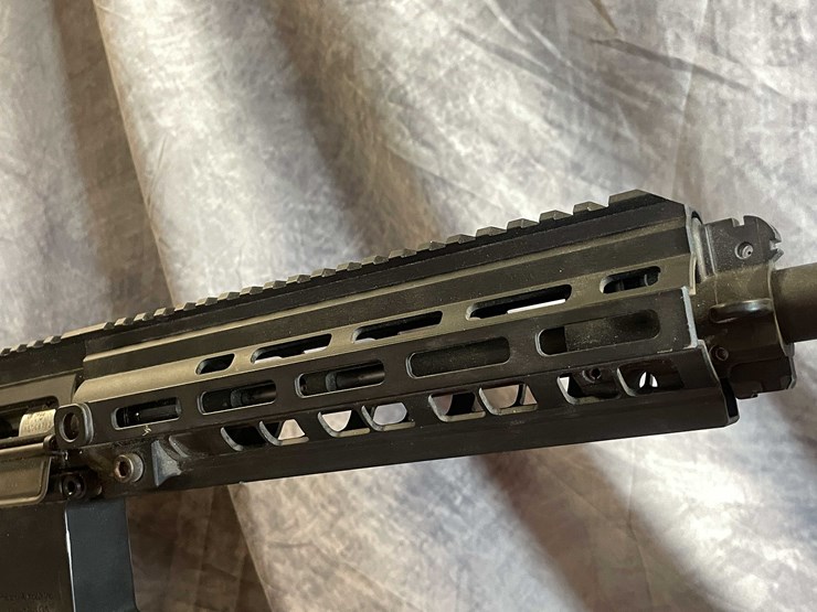 #10142-•-heckler-&-koch-hk416,-22-lr-semi-auto-rifle,-sn:-hb068782-image-7