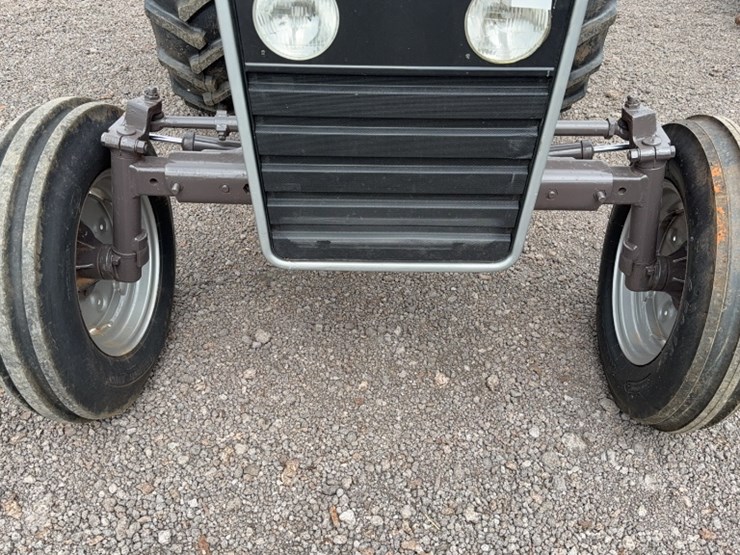 massey-ferguson-240-image-4
