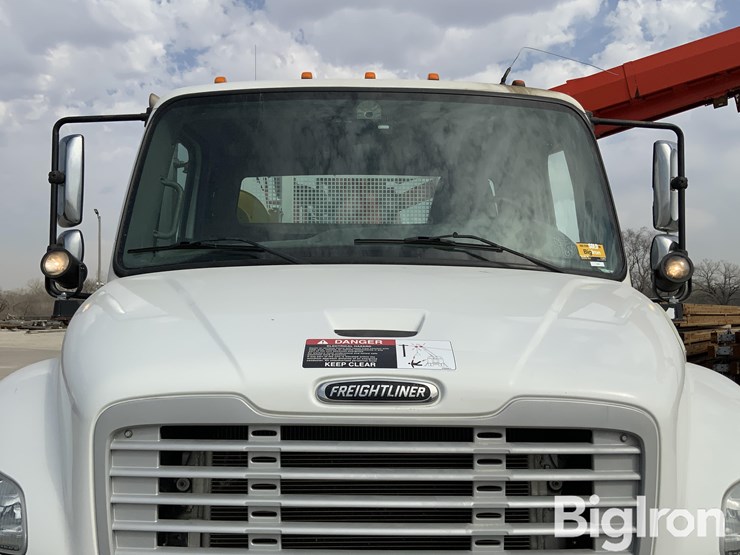 2014-freightliner-m2-106-image-20
