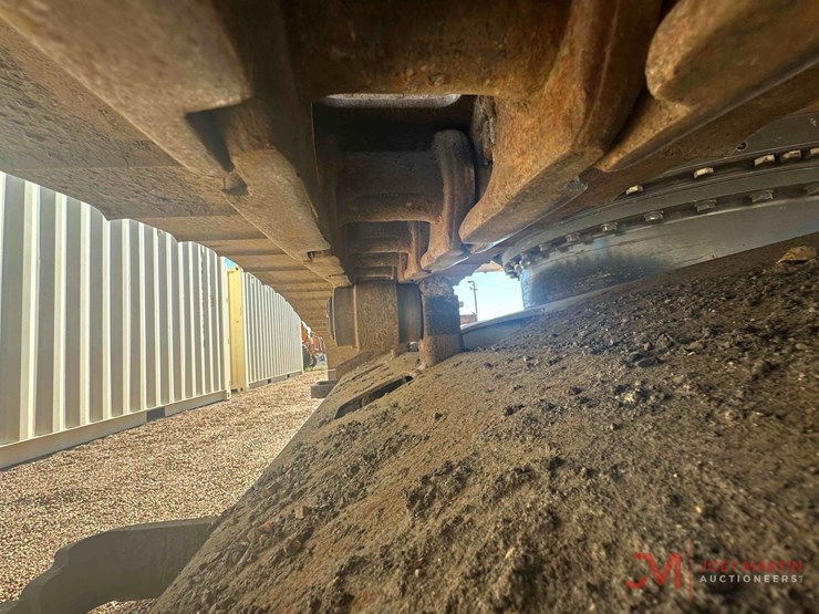 2021-deere-200-lc-image-6