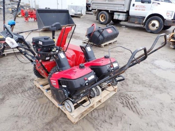 qty-of-(3)-snowblowers-image-4