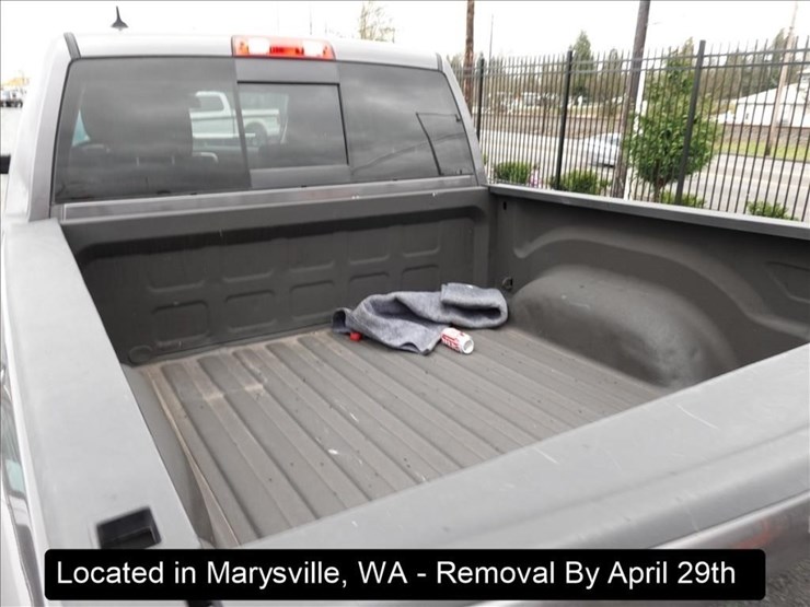 2016-dodge-1500-image-18