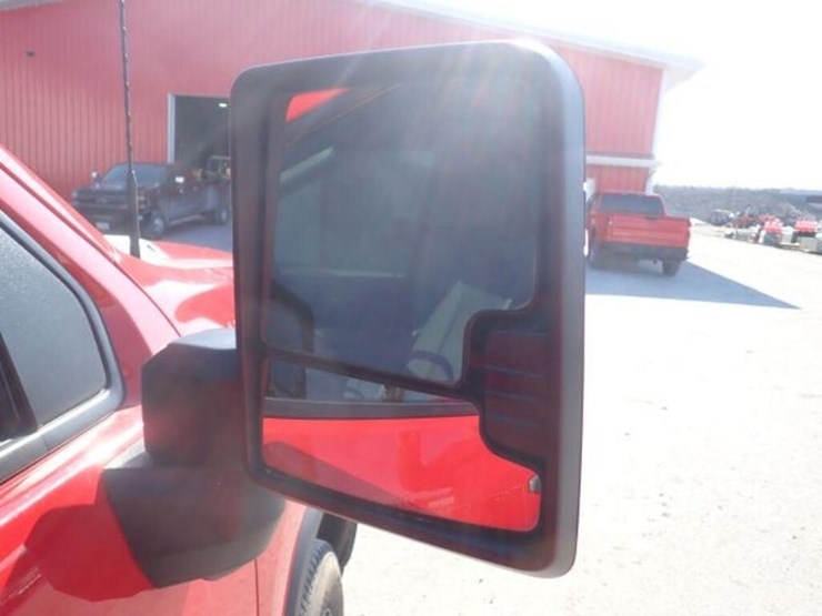 2022-chevrolet-2500hd-image-71