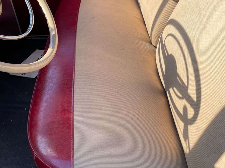 1948-ford-super-deluxe-convertible-image-54